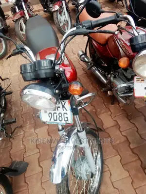 Bajaj Boxer 2018 Red