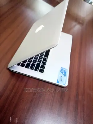 Laptop Apple MacBook 2009 2GB Intel Core 2 Duo HDD 160GB