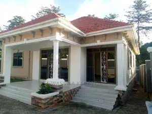 Furnished 3bdrm Bungalow in Makindye for Sale