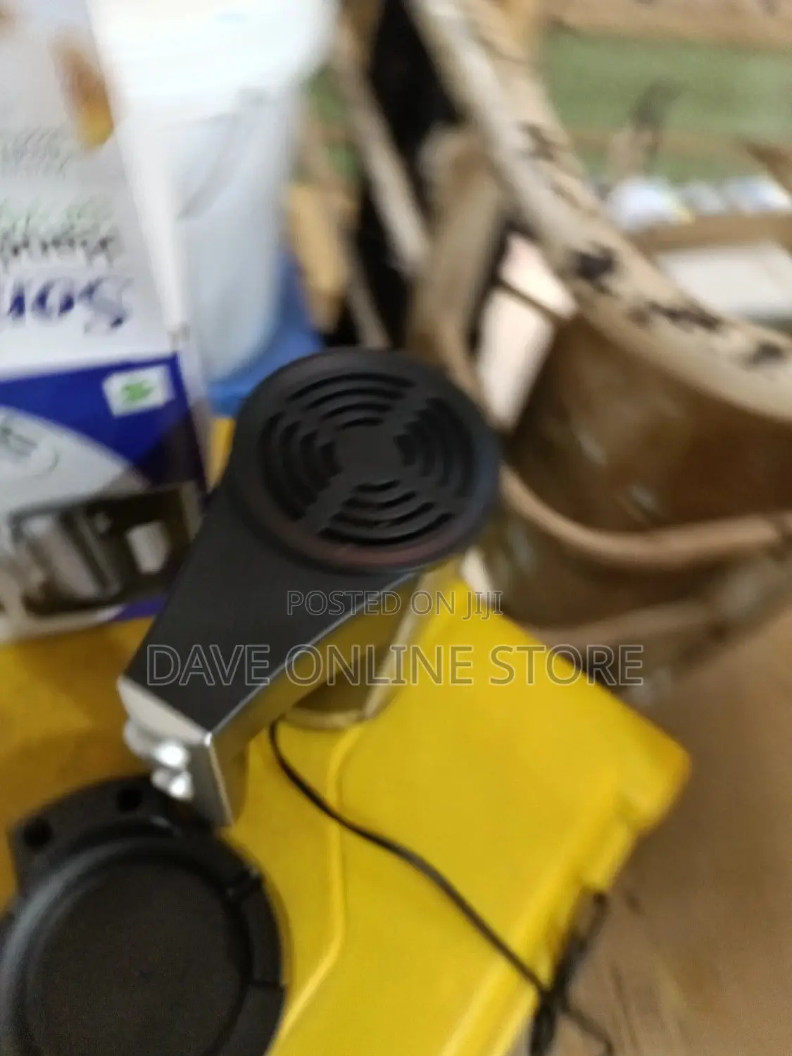 5 Speed Control Hand Mixer.