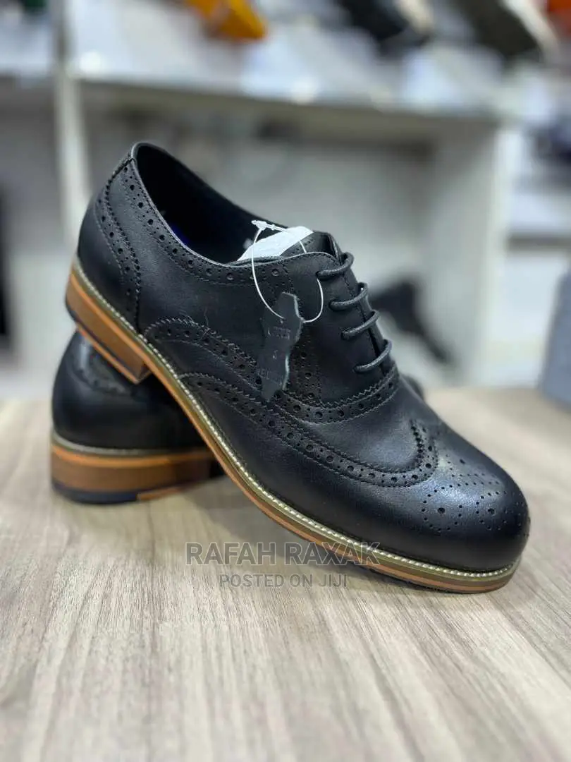 Clarks Oxford