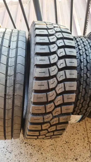 235/75r17.5 Mudgrip