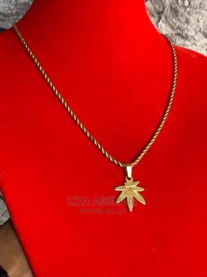 Men’S Simple Necklaces Available