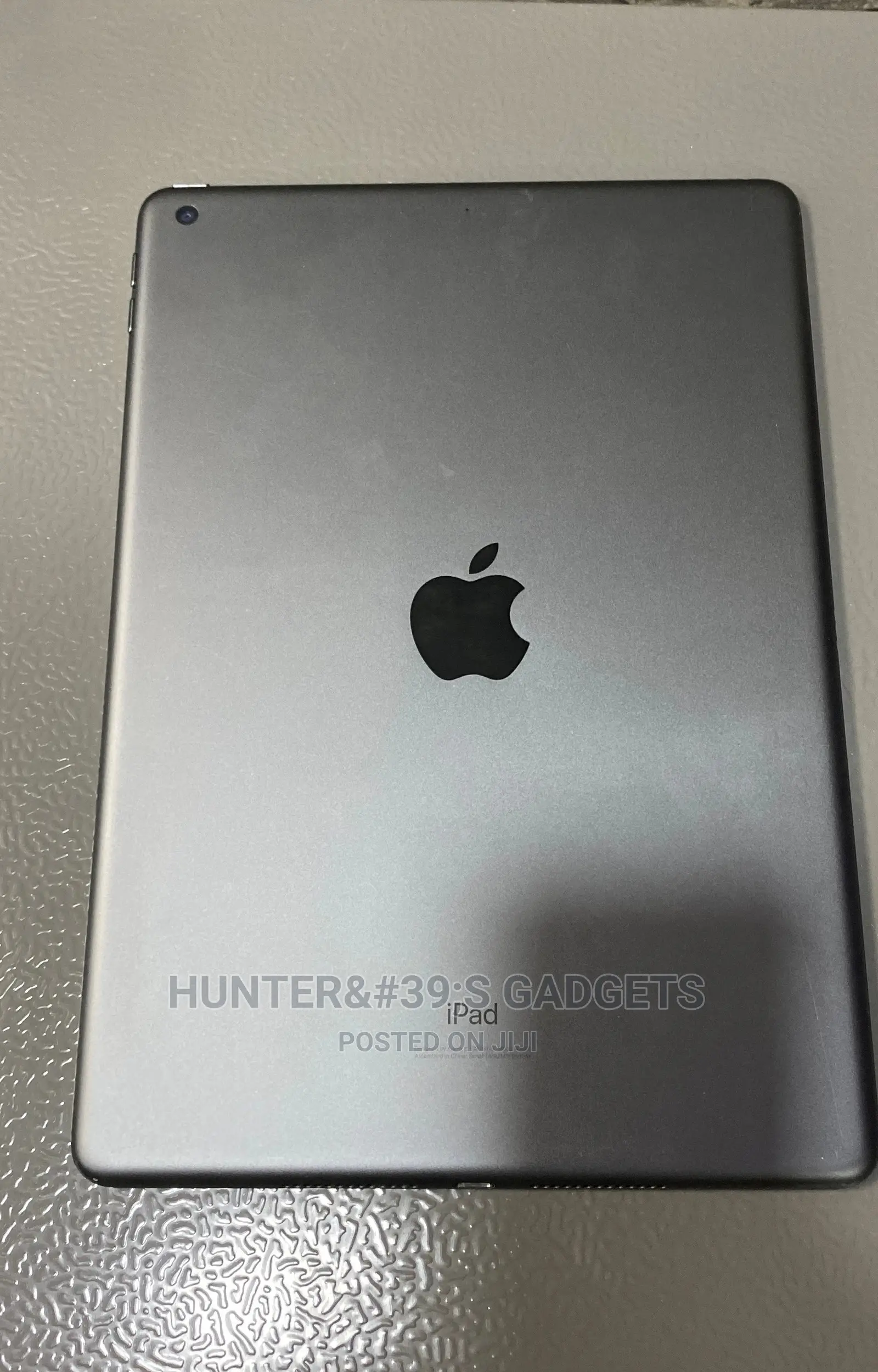 Apple iPad 9.7 32 GB Gray