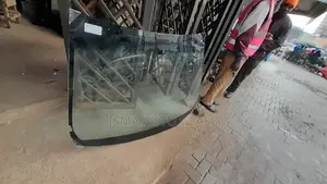 Windscreen Selling, Fixing and Crack Stopping.