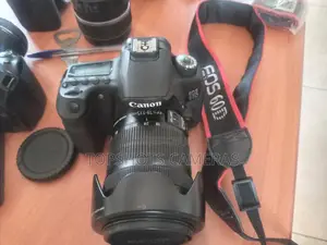Canon EOS 60D With 18-135mm Lens
