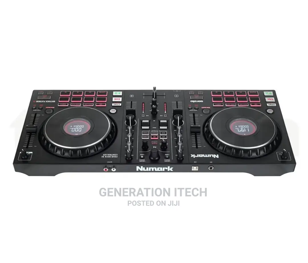 Numark Mixtrack Platinum FX