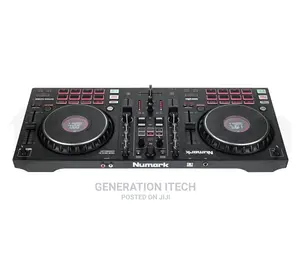 Numark Mixtrack Platinum FX