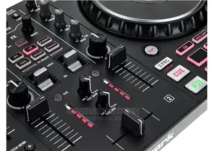 Numark Mixtrack Platinum FX