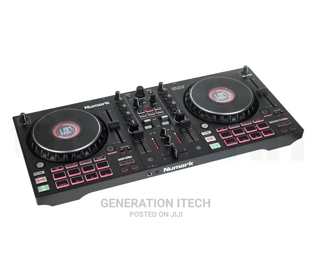 Numark Mixtrack Platinum FX