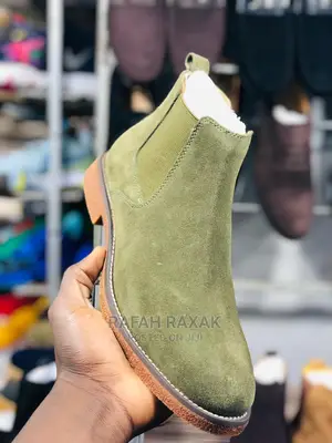 Original Classic Men’S Clarks Suede Chelsea Boots