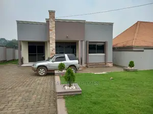 Furnished 4bdrm House in Kira for Sale