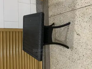 Executive Restaurant Square Table