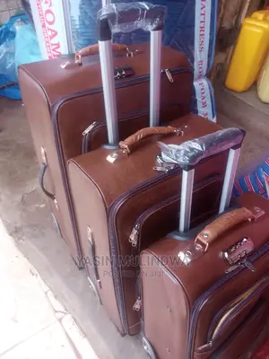 Traveling Bag.(Suitcase).