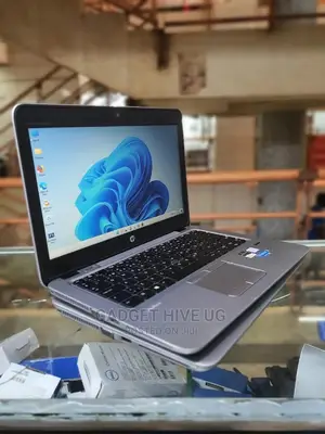 Laptop HP EliteBook 830 8GB Intel Core I5 SSD 256GB