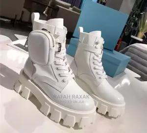 Ladies Classic Boots
