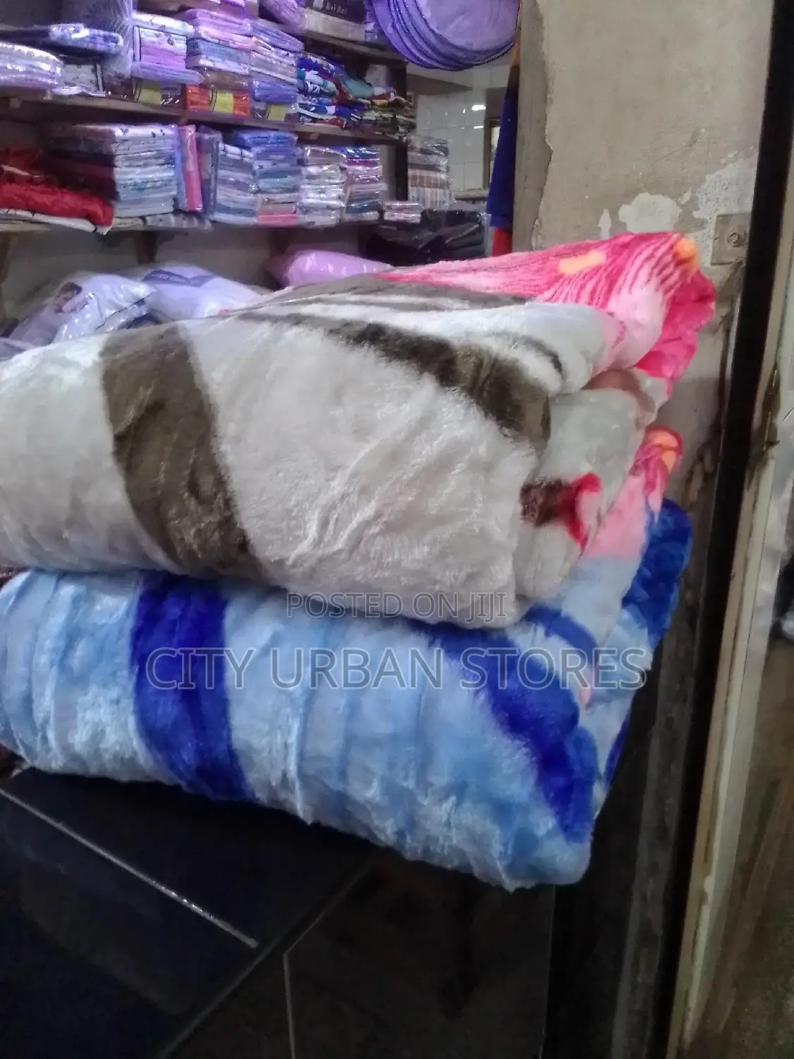 Mikach Smooth Blanket