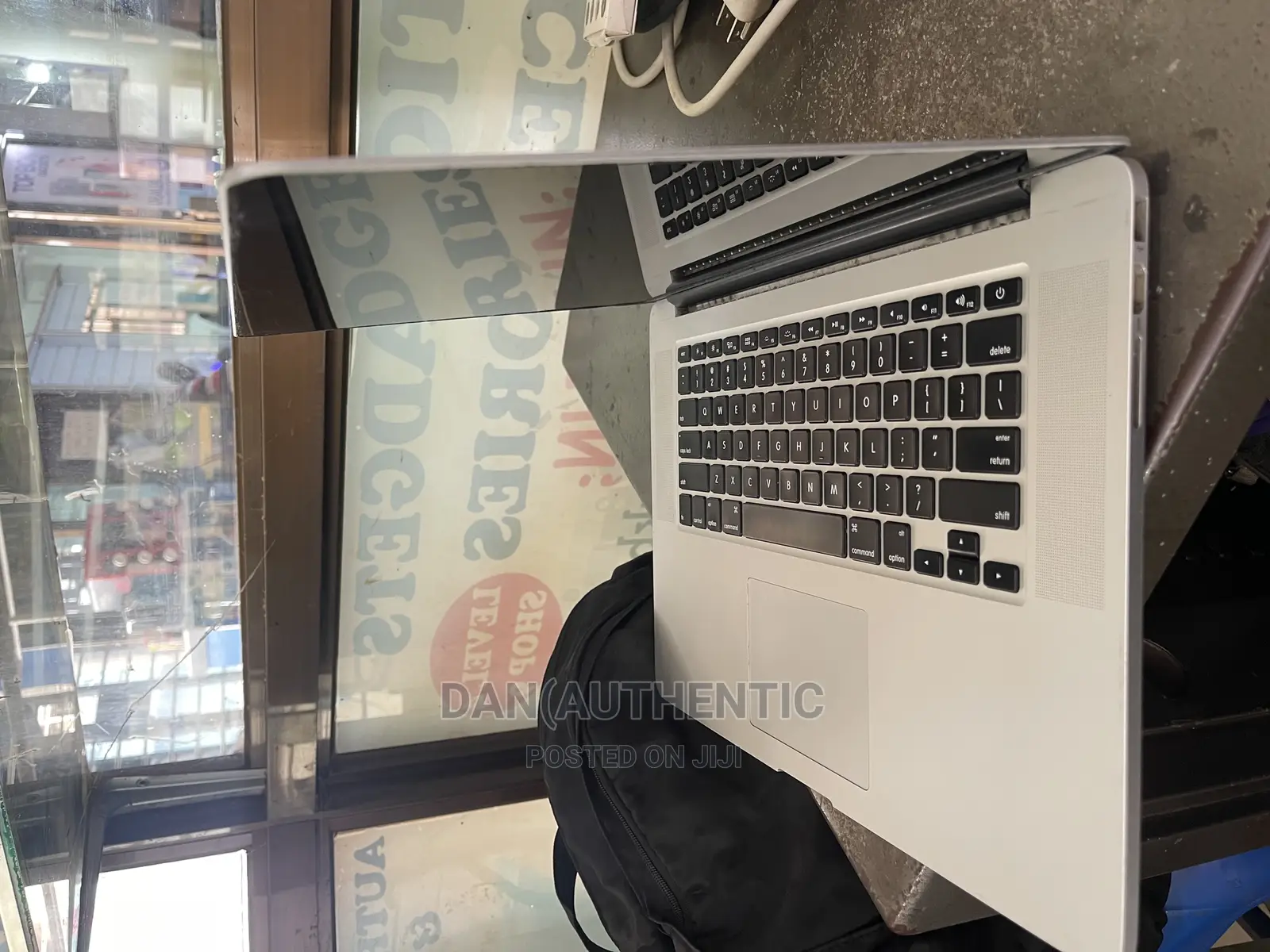 Laptop Apple MacBook Pro 16GB Intel Core I7 SSD 256GB