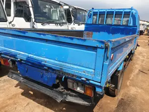 Isuzu Truck Double Cabin