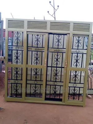 Sliding Door