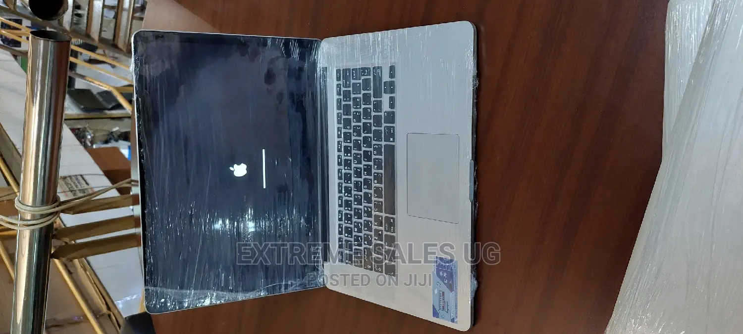 Laptop Apple MacBook Pro 2015 16GB Intel Core I7 SSD 256GB