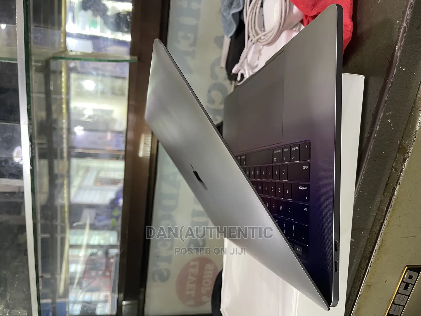 Laptop Apple MacBook Pro 2019 32GB Intel Core I9 SSD 500GB