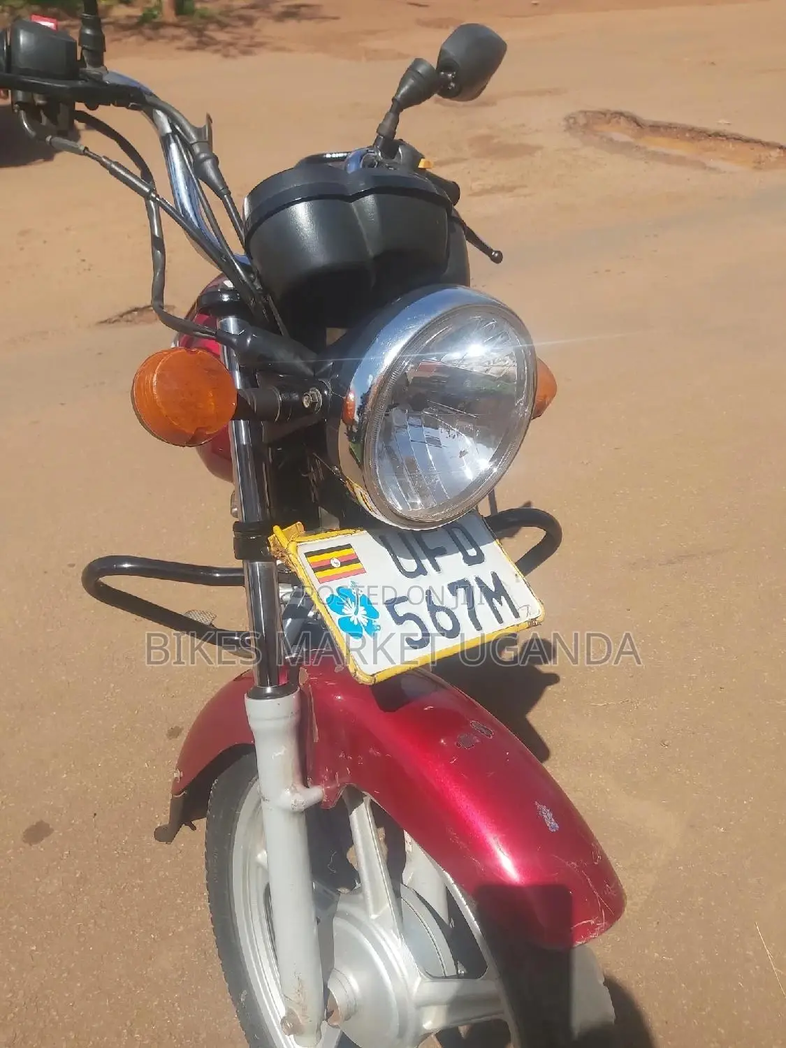 TVS King Cargo 2020 Red