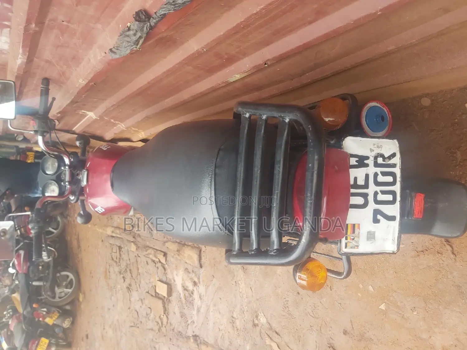 TVS HLX 125 2019 Red