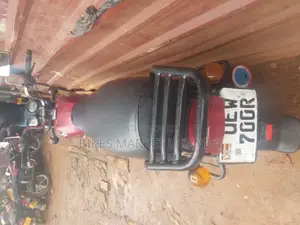 TVS HLX 125 2019 Red