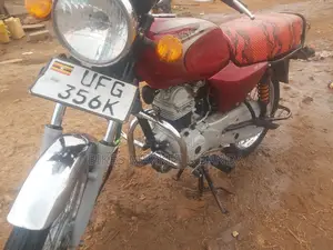 Bajaj Boxer 2022 Red