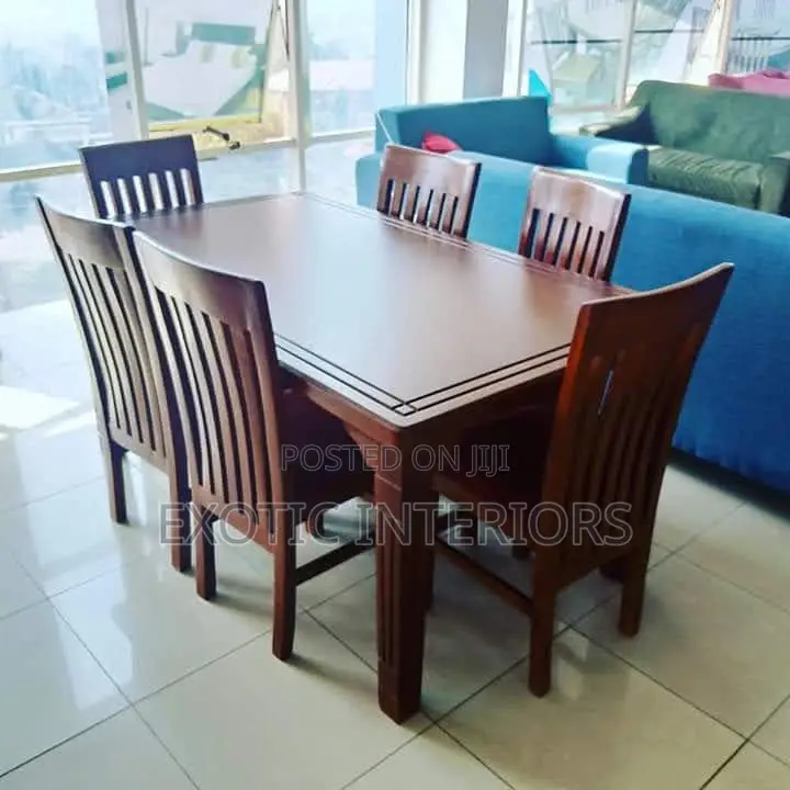 Dinning Table 6seater Available on Stock Call