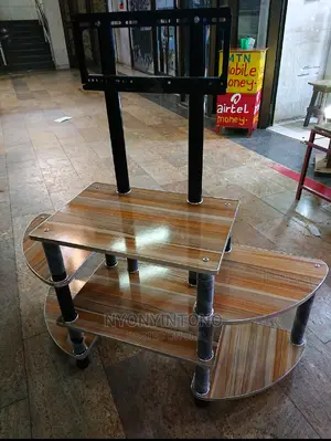 Plasma Tv Stand With Ample Space for Woofers and Speakers