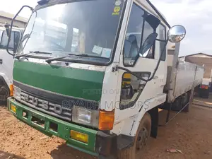 Fuso 6tyres
