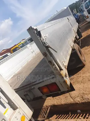 Fuso 6tyres