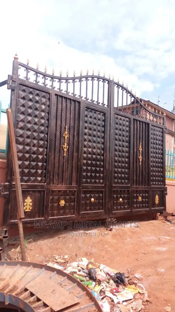 Sliding Gates and Subgates