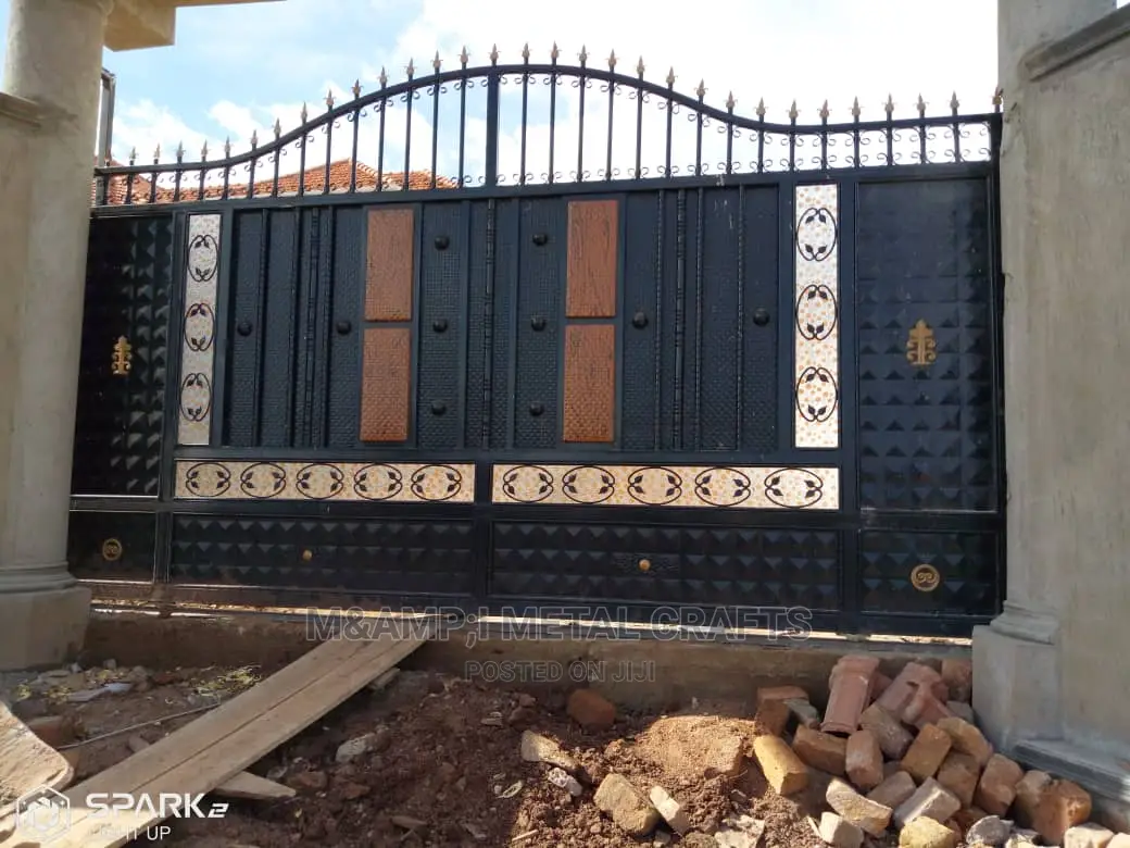 Sliding Gates and Subgates