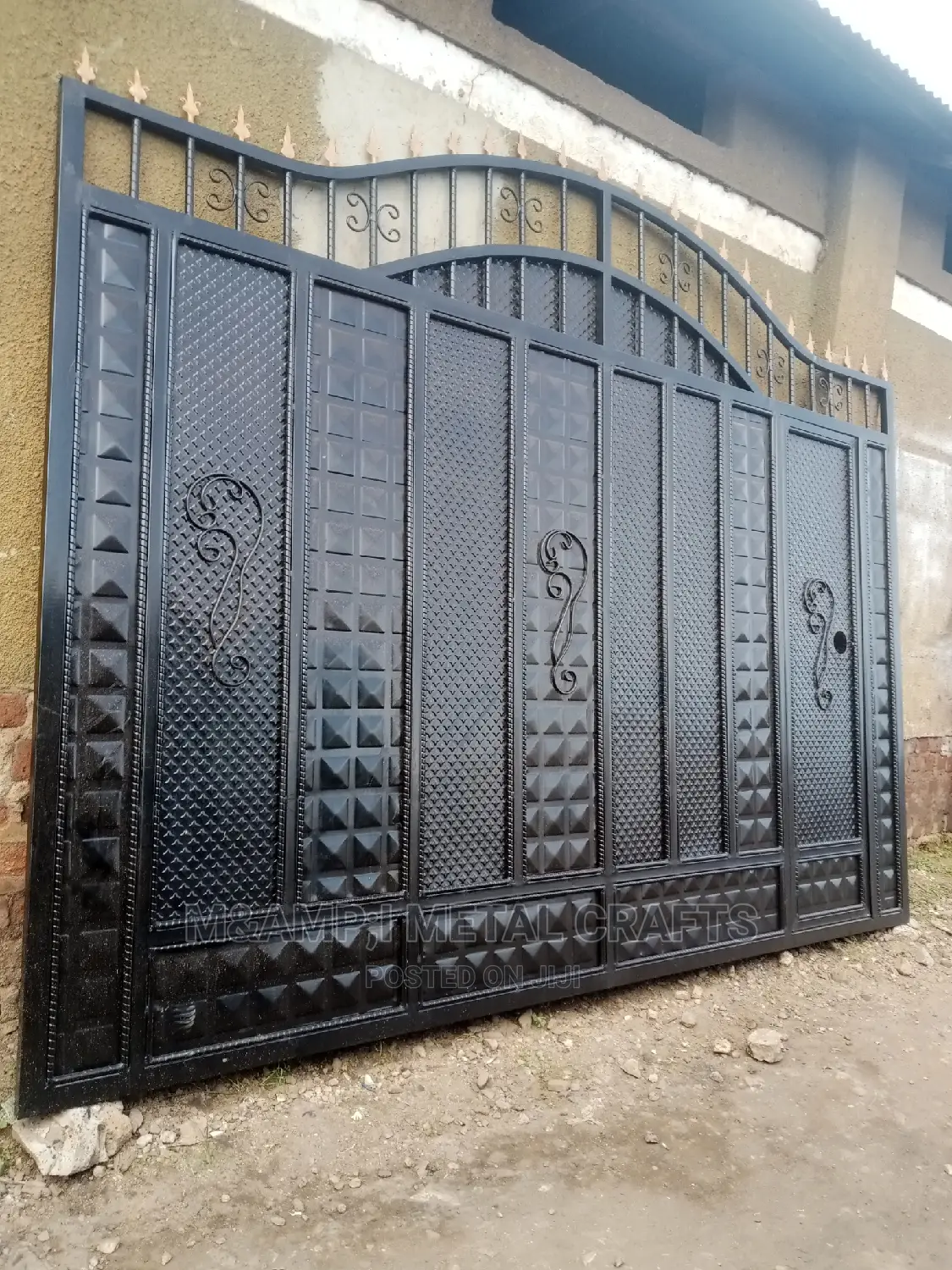Sliding Gates and Subgates