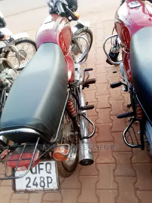 Bajaj Boxer 2017 Red