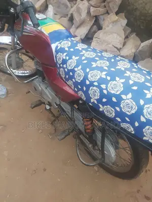 Bajaj Boxer 2016 Red