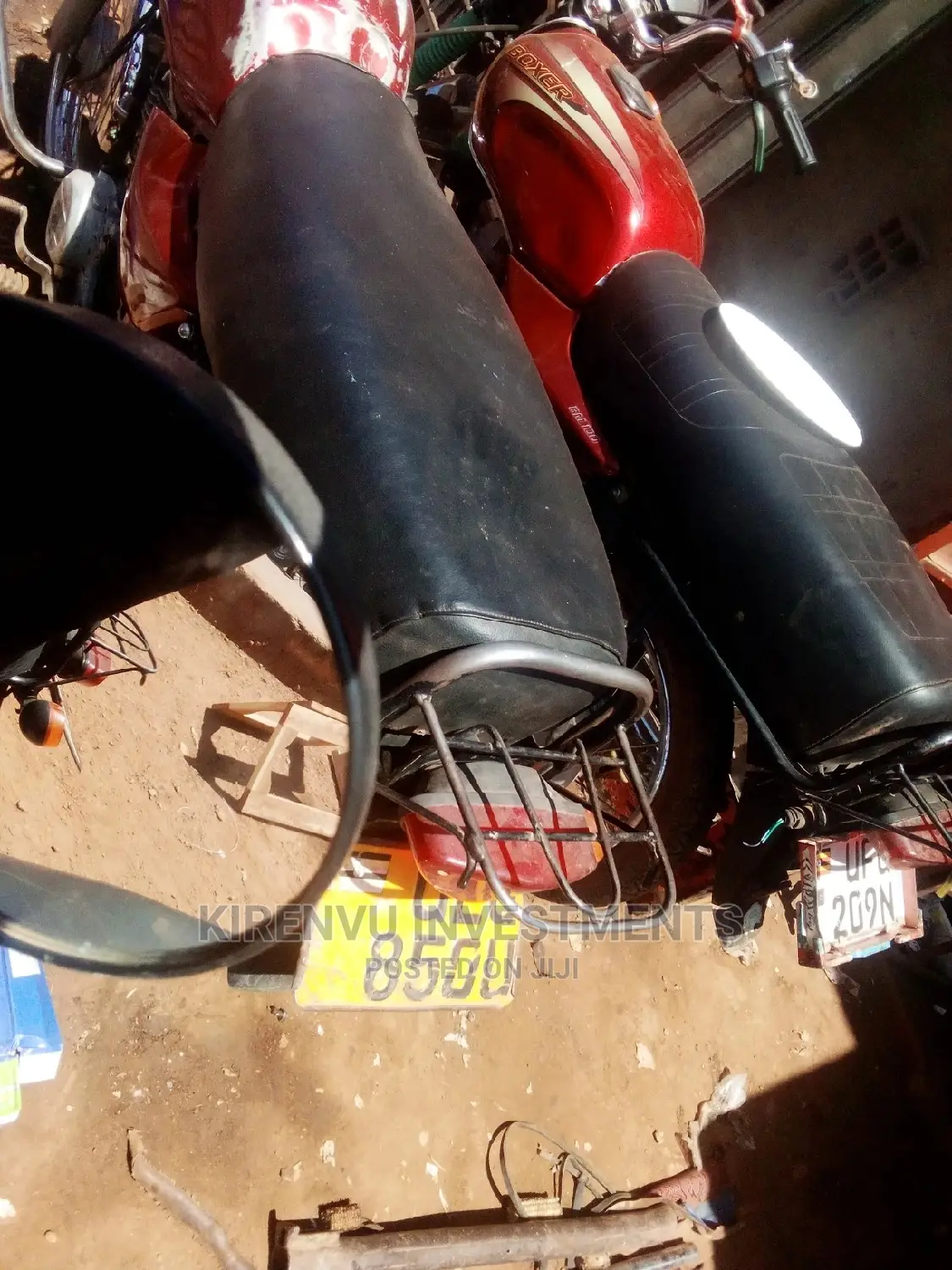 Bajaj Boxer 2012 Red
