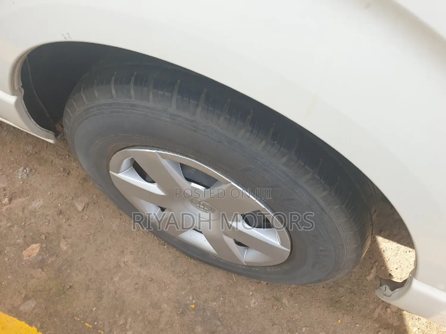 Toyota Grand HiAce 2017 White