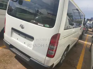 Toyota Grand HiAce 2017 White
