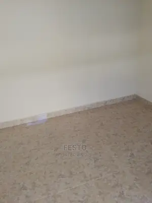 1bdrm Room & Parlour in Hoima for rent