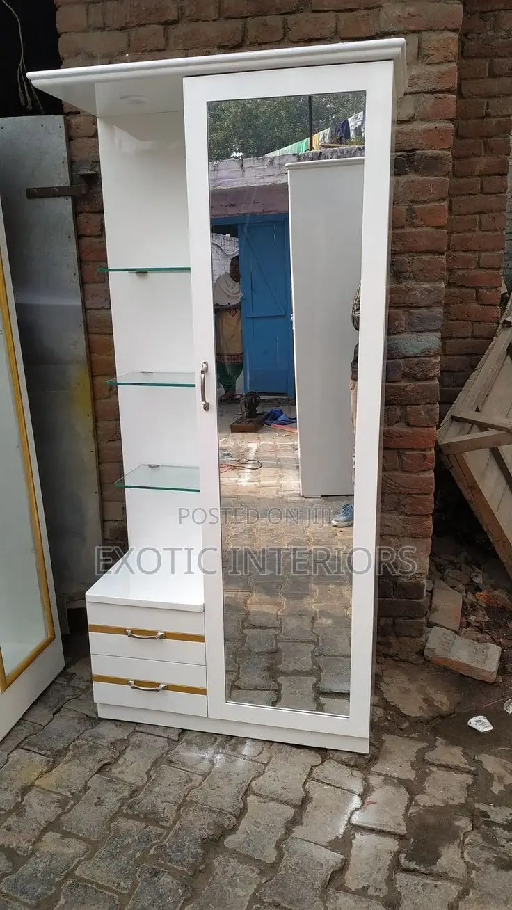 Dressing Mirror Table Call