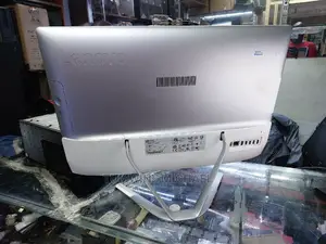 Lenovo Ideacentre AIO 730S 4GB Intel Core I3 HDD 500GB