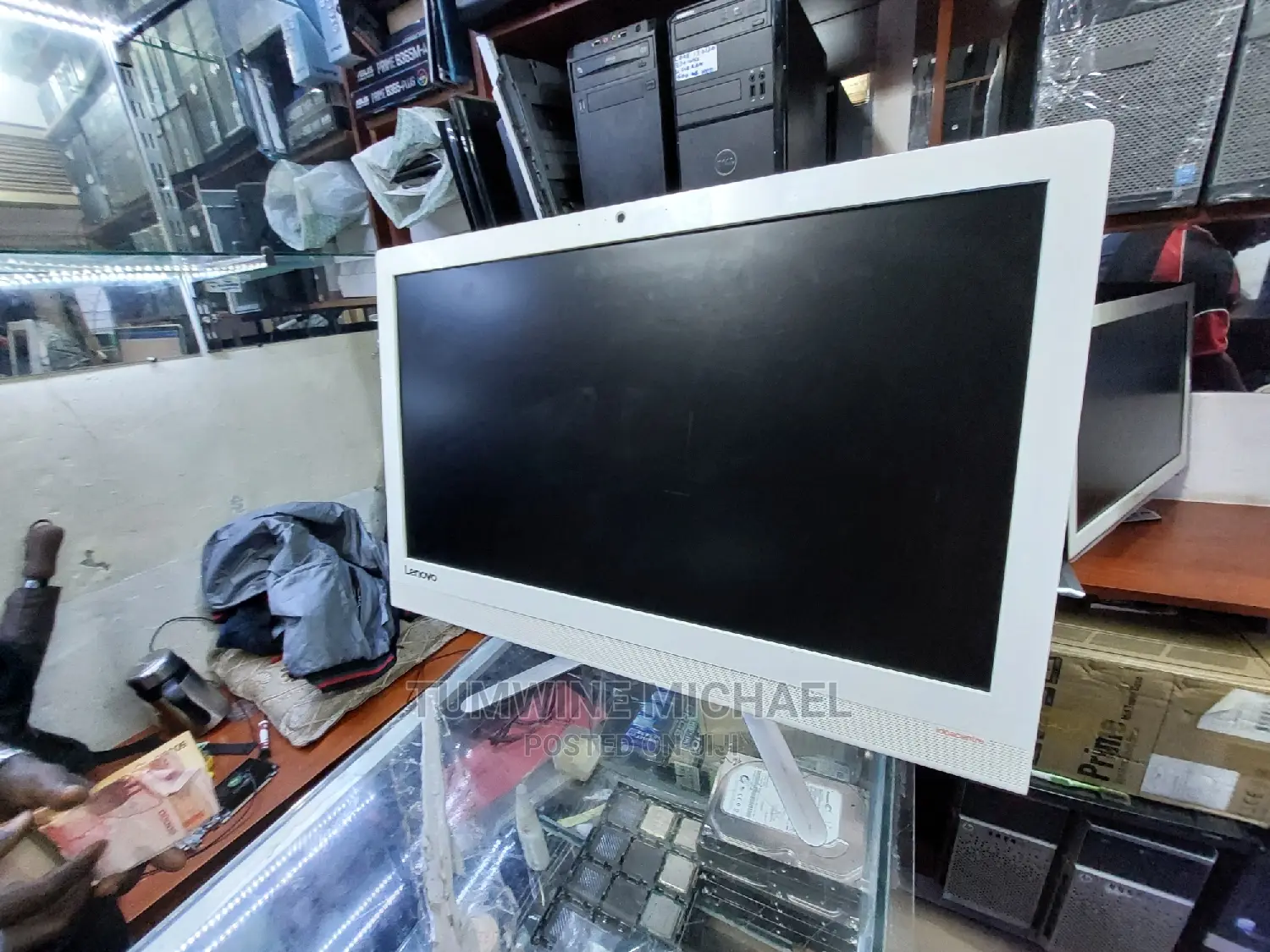 Lenovo Ideacentre AIO 730S 4GB Intel Core I3 HDD 500GB