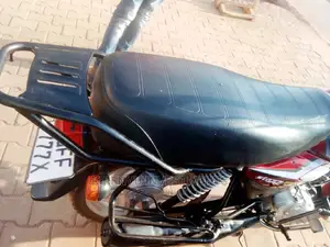 TVS Apache 180 RTR 2017 Red