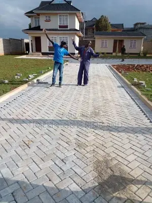 Pavers Supply and Laying.