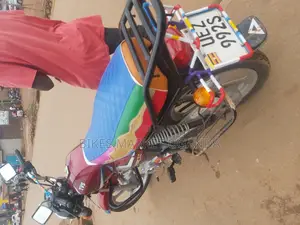 TVS HLX Plus ES 2019 Red