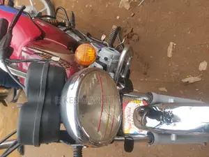 Bajaj Boxer 100 2018 Red